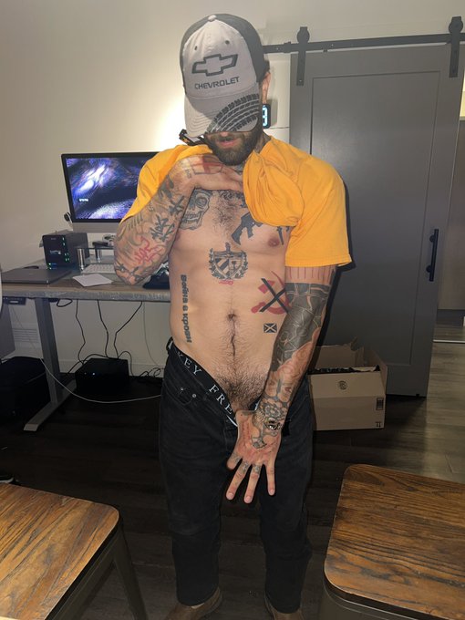 Sojmani is here and doesn't look like he's leaving https://t.co/bV58rQjmgz<a href="/tag/sojmani"class="tags"><span>#sojmani</span></a>