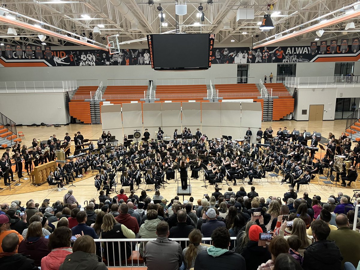 Moorhead Band tweet media