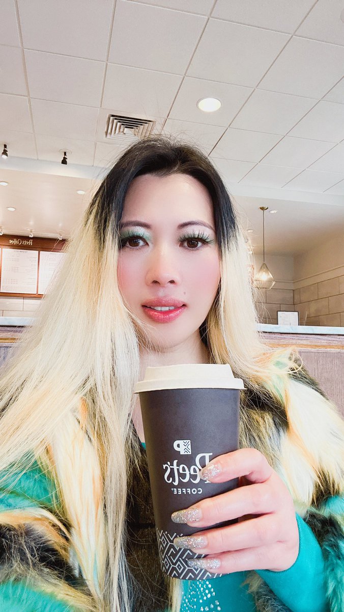 #Goodafternoon #Coffee  time with #friend in #southsanfrancisco  ! By hellentang.com
@TangEstate  #outfitoftheday by elliemei.com @EllieMeiDesign 
#hellentangrealestate  #hellentang #hellentongrealestate #hellentong #broker  #loanofficer  #realtor  #realestate