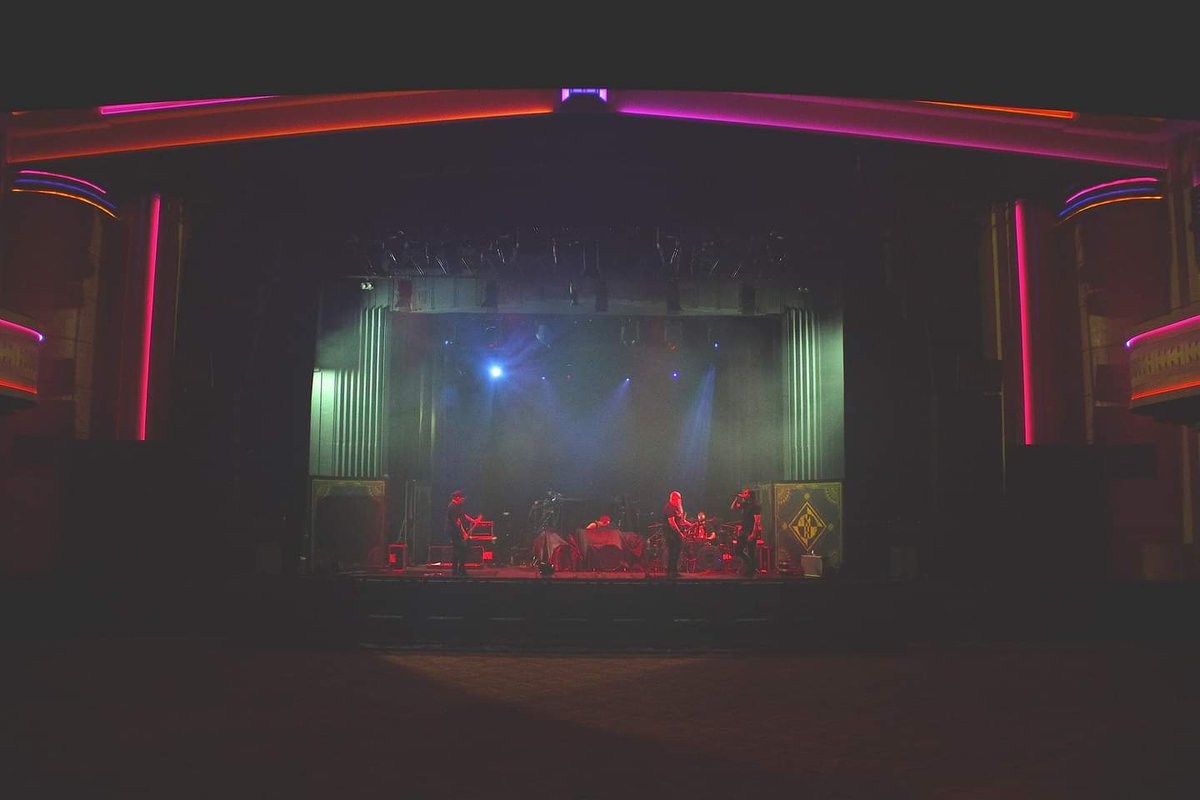 The calm before the storm…big thanks to David Blackley for catching this BTS shot at soundcheck in an eerily empty Enmore Theatre 👻 before 2,500 HEADCASES invaded 🤯 
#ourlastenemy #fearfactory #machinehead there are more over on our fb and ig!