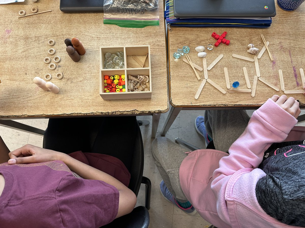 Using loose parts in our Grade 5/6 French Immersion class @TDSB_ESPS to make examples of stigmatization for our frayer model. Learners created, documented and wrote about their example of stigmatization in our society.