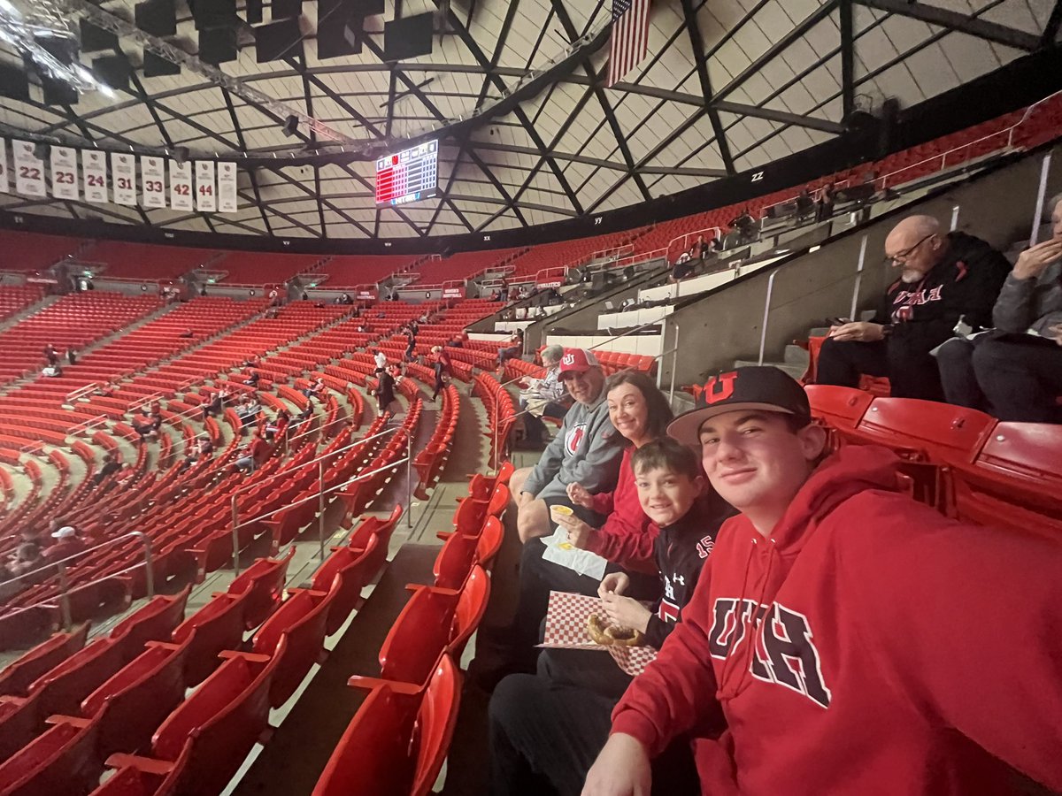 bearbawden's tweet photo. #Utesgameday Go Utes Still playin https://t.co/KvVZC6An60