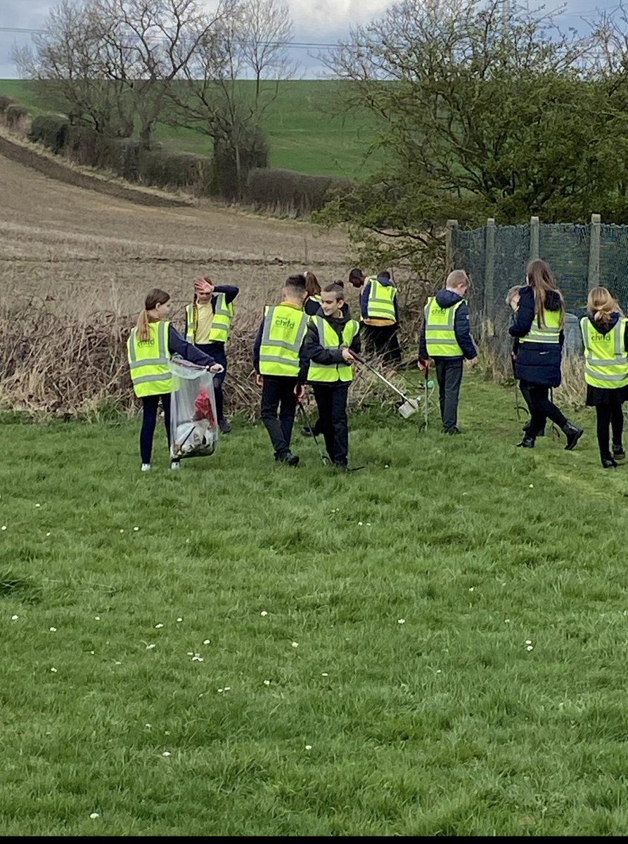 Our year 5 children had a great afternoon litter picking. Not only did they collect 16 bags of rubbish but they also learnt about the importance of making sure litter is in the bin 🗑️