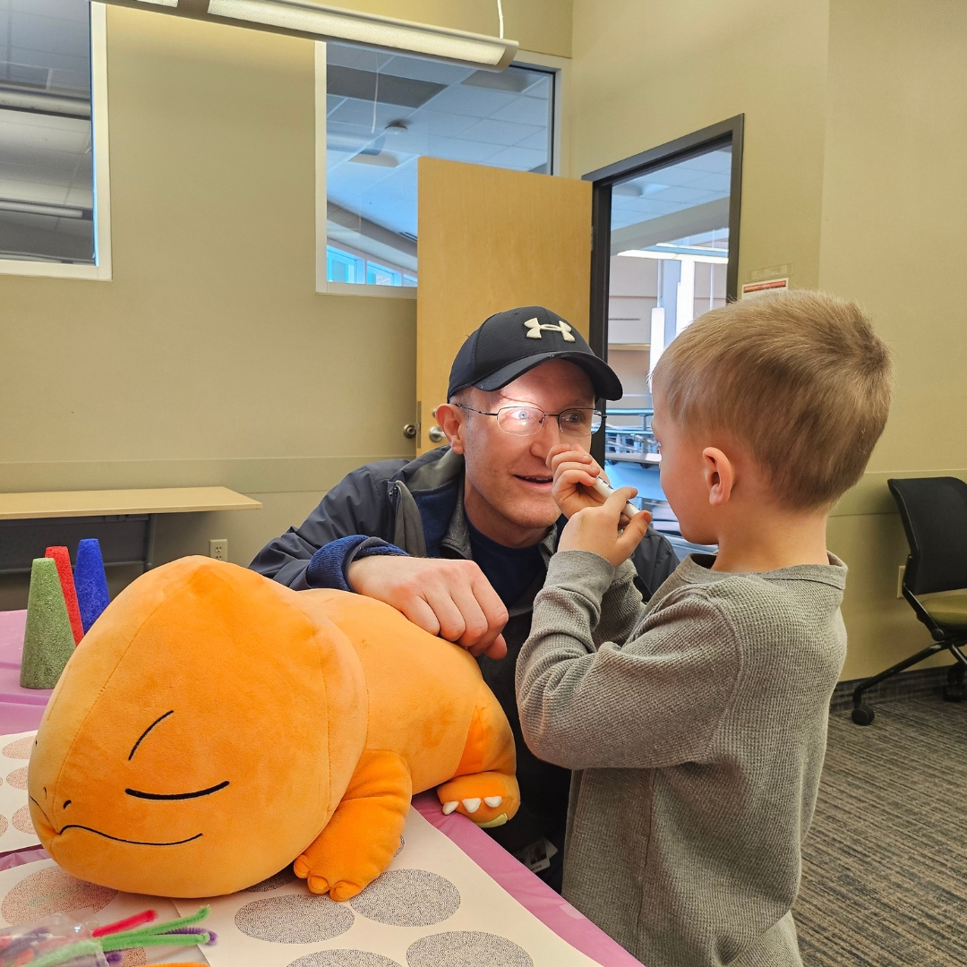 NEOMEDedu's tweet photo. NEOMED #studentgroups hosted a TeddyCare Clinic where #kids brought their favorite #stuffedanimal for an interactive medical clinic. The event helped educate children on the importance of #healthcare, like regular checkups, #firstaid procedures, x-rays, and so much more! https://t.co/bYys2m6pXi
