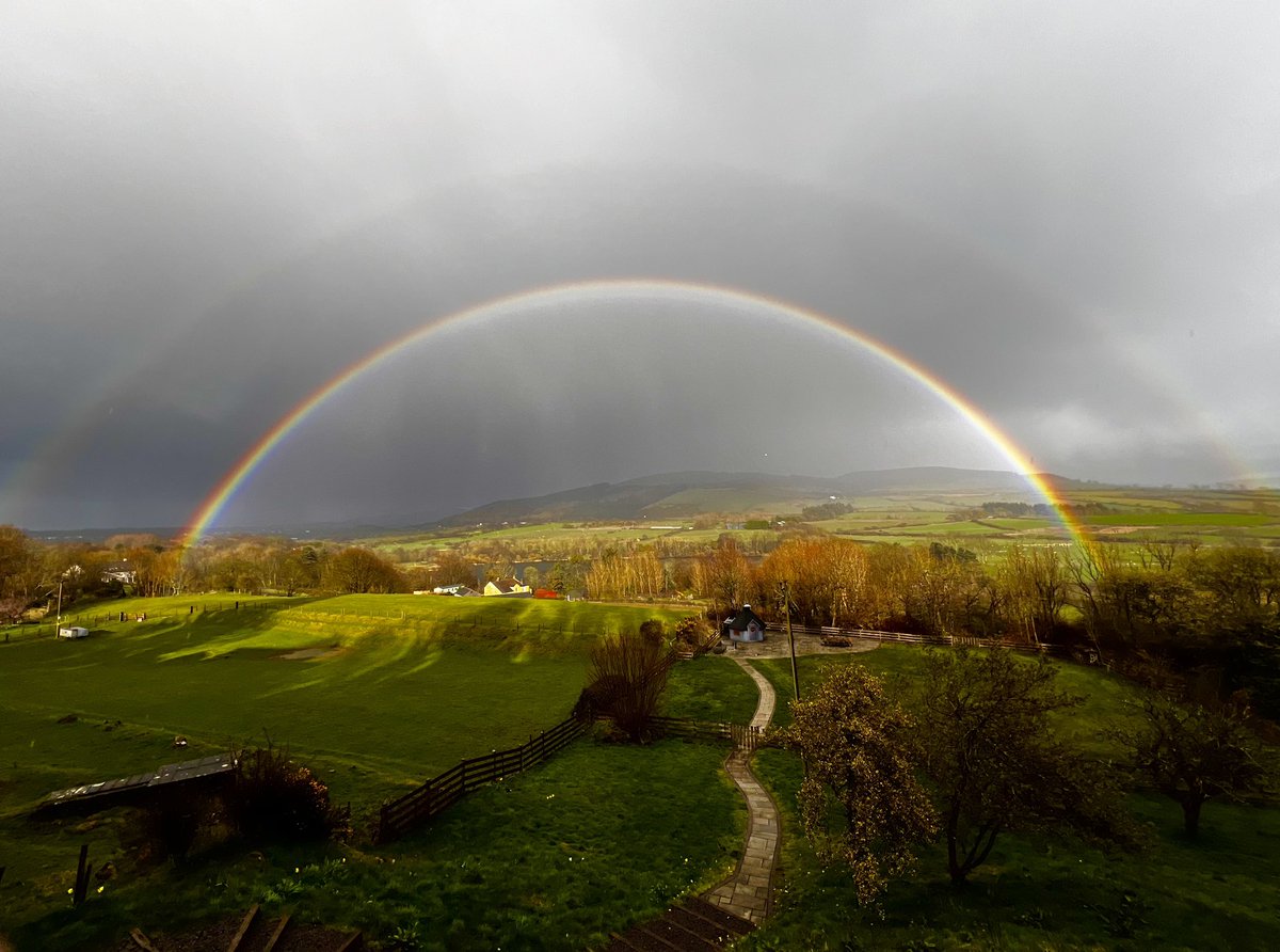 ironorephotos's tweet photo. Well it was worth (well nearly) getting the ‘proper’ soaking I got, just to see this seconds later. It went from a single to a double and a slight triple all with in a min 🌈 #westcumbria #longlandslake #dentfell #egremont #cleator #rainbow @CumbriaWeather @thecumbriaguide https://t.co/FVn2sNItTL