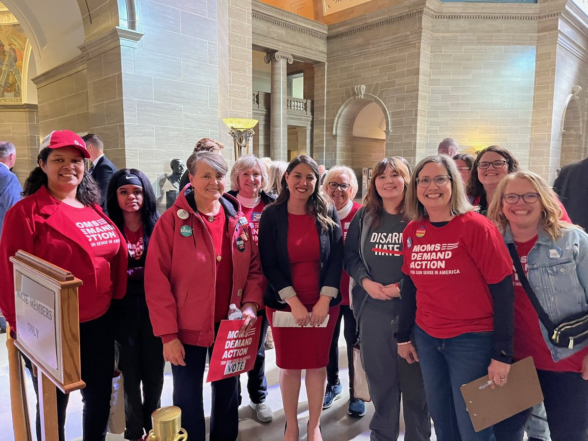 It’s always great seeing Missourians come to the Capitol to advocate to their elected representatives. Today, I got to meet so many @MomsDemand volunteers advocating for common-sense reform like my HJR135, giving local communities the ability to keep themselves safe.