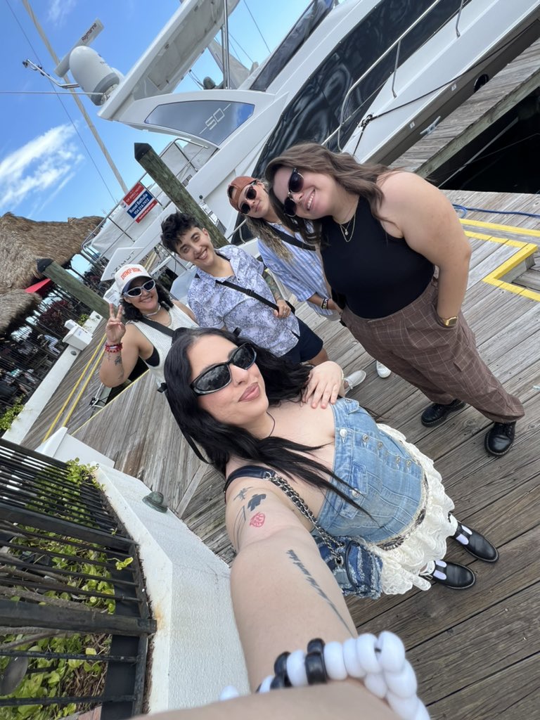 my favorite people<333!!!