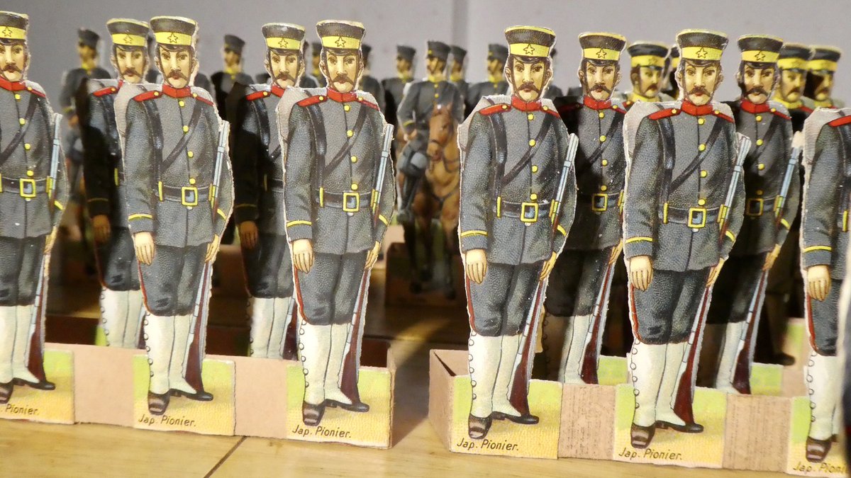 PabloGr13346576's tweet image. soldatini.eu/2024/03/japane…
Japanese Army paper soldiers WW1 🇯🇵

Japanese Army embossed cardboard soldiers was produced by Fridrich des Grossen - Luxus Papierfabrik (Berlin, Germany) before 1919. 
#eusoldatini, #JapaneseArmy, #Papersoldiers, #RussoJapaneseWar, #WorldWar1, #WW1