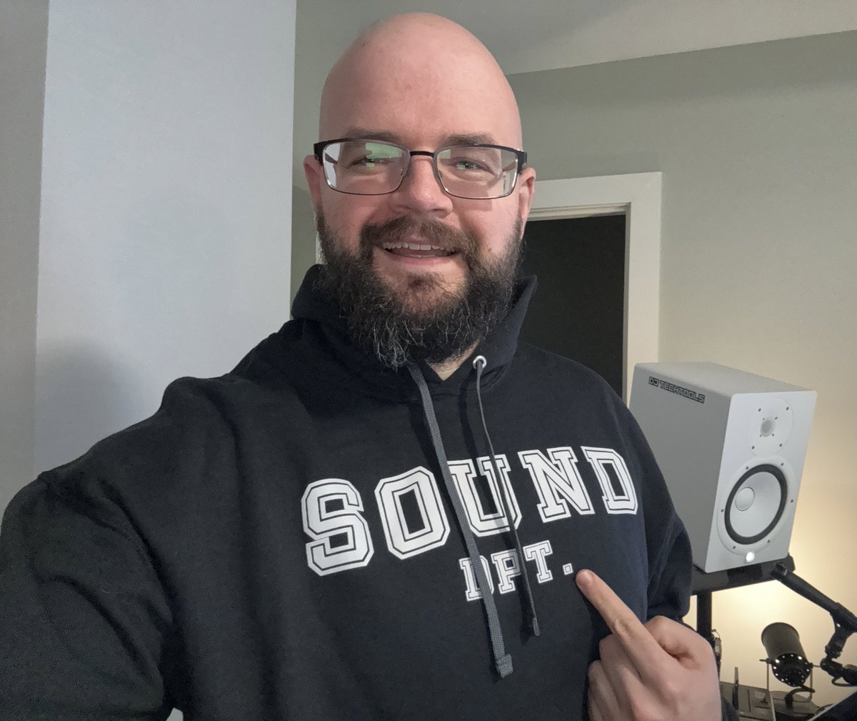 Repping my people with this new hoodie! Thank you <a href="/holyeggshells/">💪 Angela 💪 ➡️ 🔥 GameSoundCon 🔥</a> for showing me <a href="/cmd_s_apparel/">Command + S Apparel</a>!