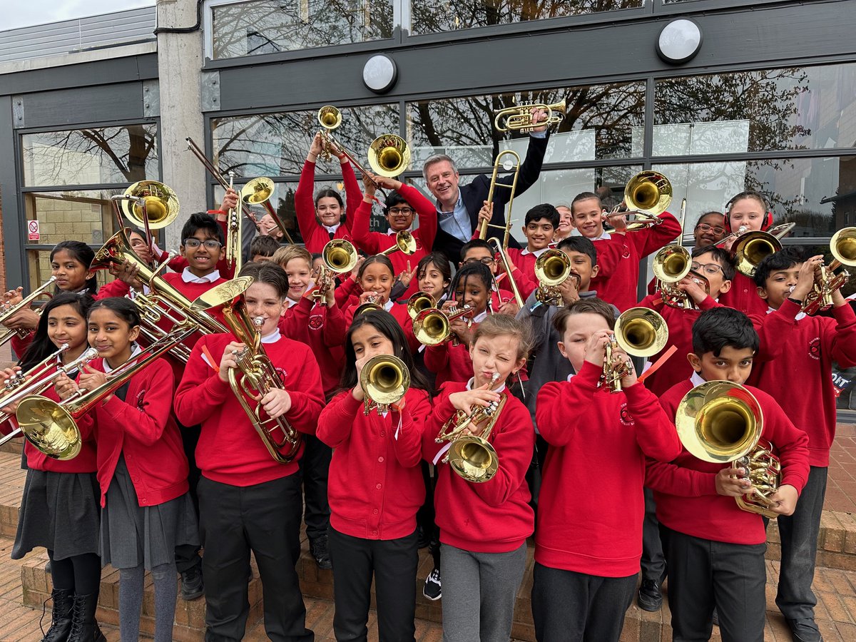 PICTURE POSTCARDS Images from the 2024 National Youth Champs There were some great pictures that caught a flavour of a brilliant day of musical making at the National Youth Championships of Great Britain in Cheltenham. 4barsrest.com/articles/2023/…