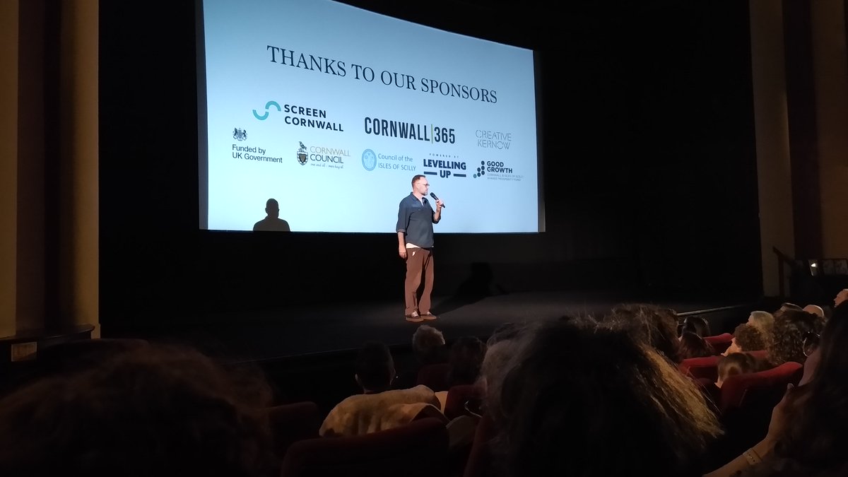 JerryPadfield's tweet image. At the @oregion4 roughcut #60second film festival. Great standard of films