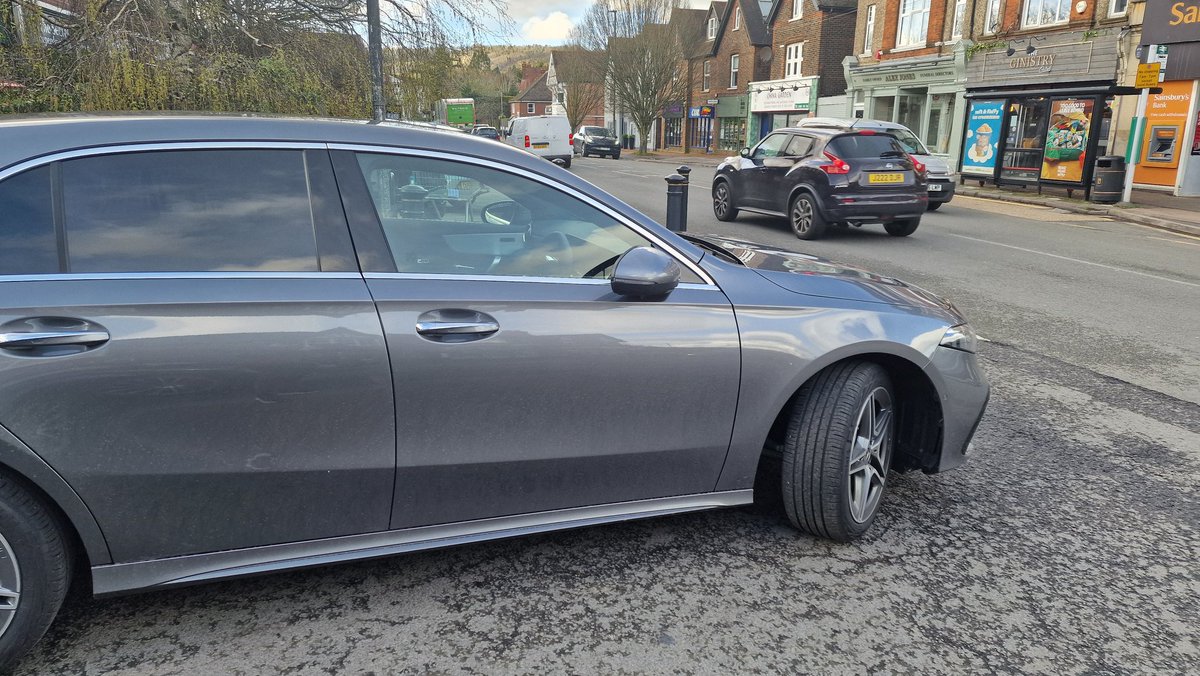 One for @YPLAC @SurreyRoadCops and @TandridgeDC . To be fair it is difficult to find a parking space if you aren't prepared to walk more than 20 yards from your car to the shop!