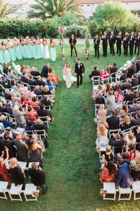 2024 has some new wedding trends and this year, wedding photography is moving up – literally! Showcase an outdoor venue by including aerial shots with unique perspectives that only drones can capture.

More 2024 trends - balleventcenter.com/2024-wedding-t…
#balleventcenter #2024weddingtrends