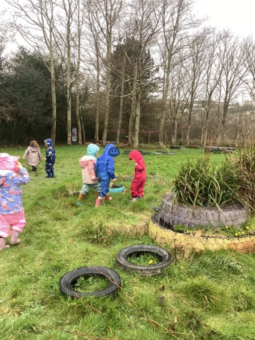 EYFS enjoyed an afternoon of Easter activities! They completed an egg hunt, looking for personalised eggs with their names on. They also made the pet bunnies from our home corners 'hop' on the parachute, and completed an egg and spoon course around the classroom!