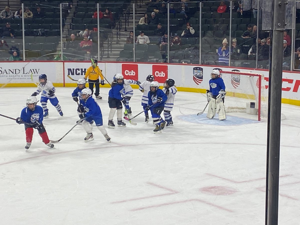 Shout-out to our great partners at @K1Sportswear for sponsoring our Minnesota Hockey Mite teams from Langford Park, Minnetonka, DinoMights and Monticello to skate during the intermissions this past weekend at @TheNCHC Frozen Four.