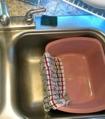 People of the U.K: What is with your OBSESSION with sink-buckets?! What possible purpose, other than