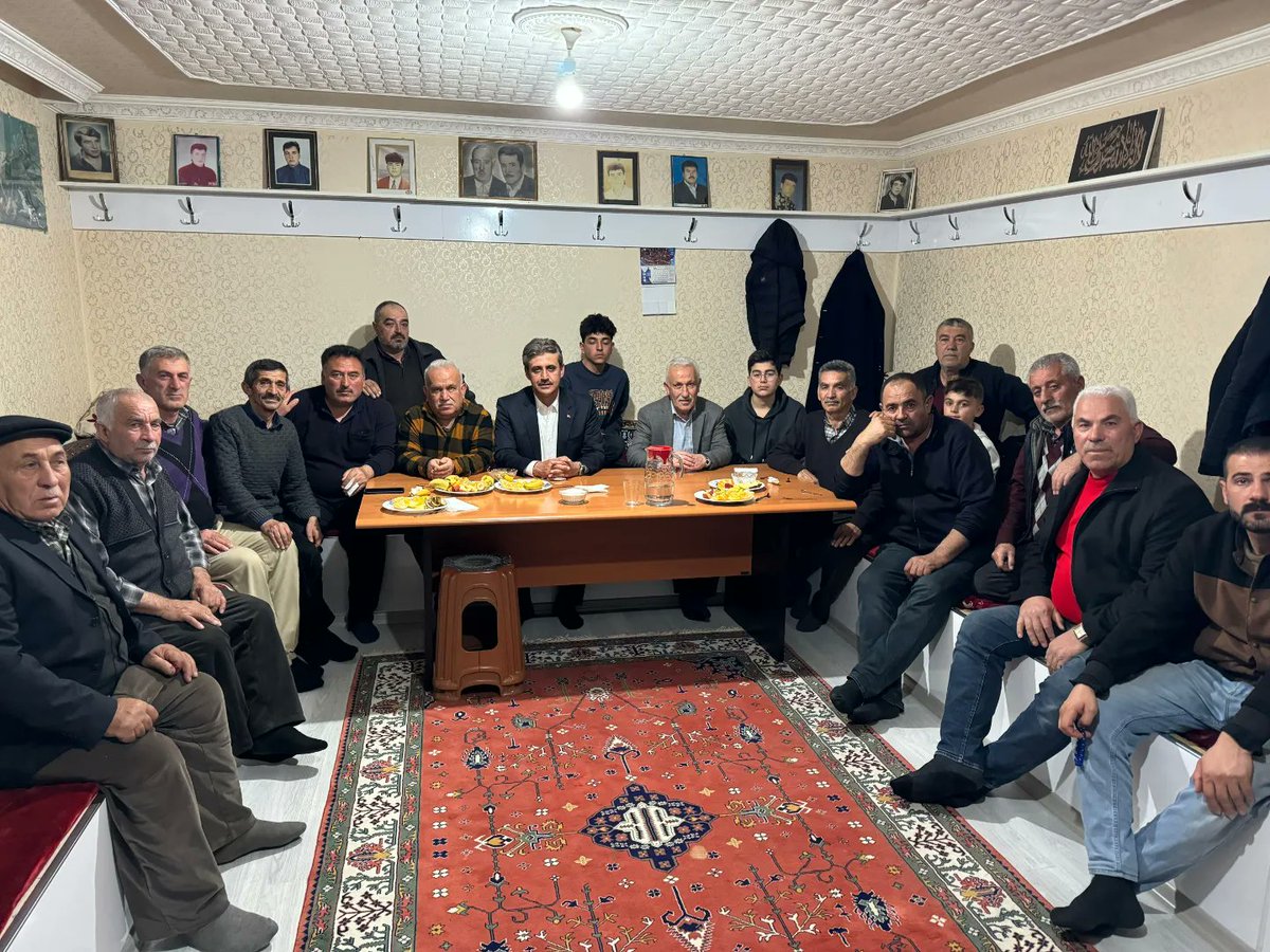 celalkose66's tweet photo. Divanlı Mahallemizde Teravih Namazı sonrası hemşehrilerimizle mahalle odamızda hasbihal ettik.

Bizleri misafir eden hemşehrilerimize teşekkür ediyorum.

#YozgataDeğer
#HazırızKararlıyız https://t.co/IpnEe0gnqo