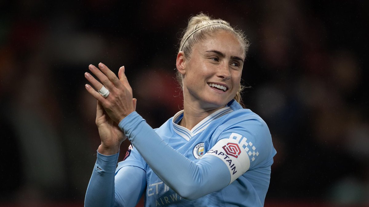 There’s so many tributes that are - and will continue - to be said about @stephhoughton2 Role model, icon, leader, consumate professional, winner, standard bearer, champion, @ManCity legend, superb footballer and human being - all of those and more. Happy retirement Steph 🩵💪🏻🩵