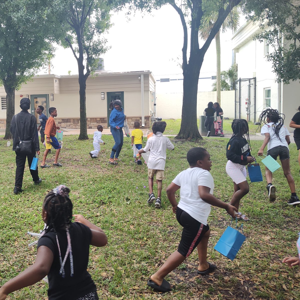 From Azure Estates: A week of unforgettable spring break camp adventures! From ice-cream making to emotional intelligence sessions, our residents had a blast. Swipe to see the fun! 😊🌟