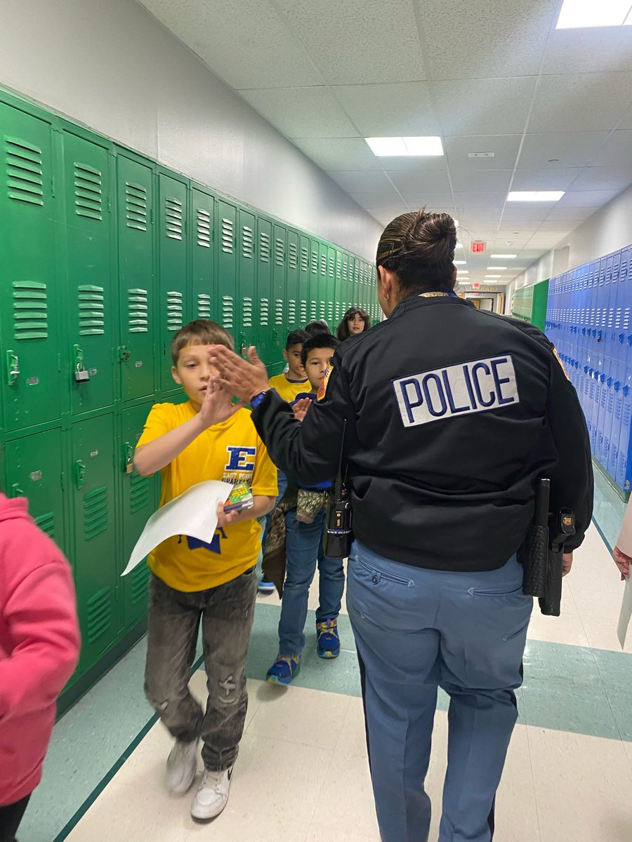 Officer Luna was our Principal for the Day! Thank you for joining us today! Our Spartans loved having you on campus. @CPoblano2 @EastPointES1 @monica152712