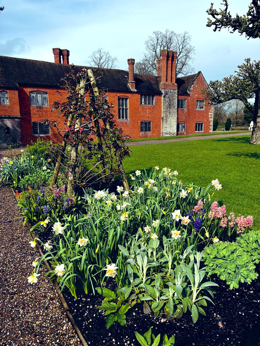 We loved the #EasterHolidays activities @NTBaddesley today and even the sun made a brief appearance!