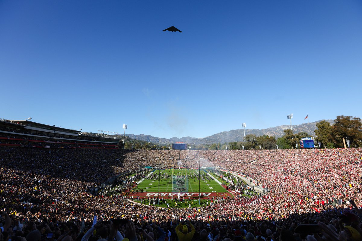 With an attendance of 96,371, the 2024 @CFBPlayoff Semifinal at the #RoseBowl Game presented by @Prudential was the largest crowd at The Granddaddy of Them All since 1999.