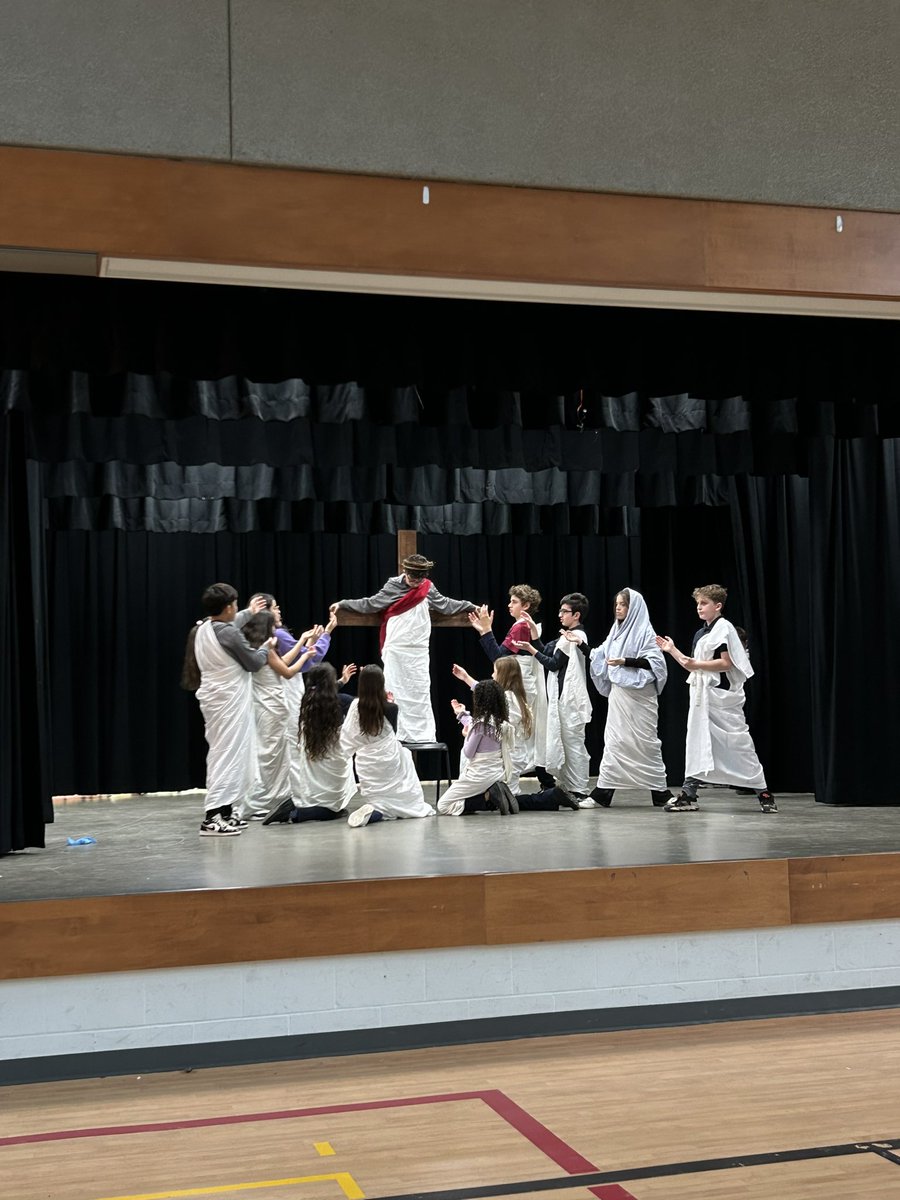 MrsStaples1's tweet photo. So incredibly proud of these 6s and all the hard work they put in to our Stations of the Cross liturgy today! Thank you to all the parents who joined us ✝️ https://t.co/P5kY4vV2AX