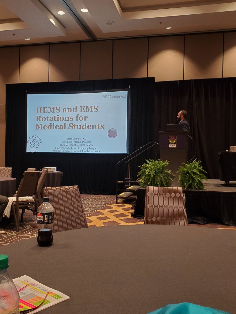 IMMCEMResident's tweet photo. Awesome job presenting @bjennett7! #CORDAA https://t.co/6TcTrP7GJt