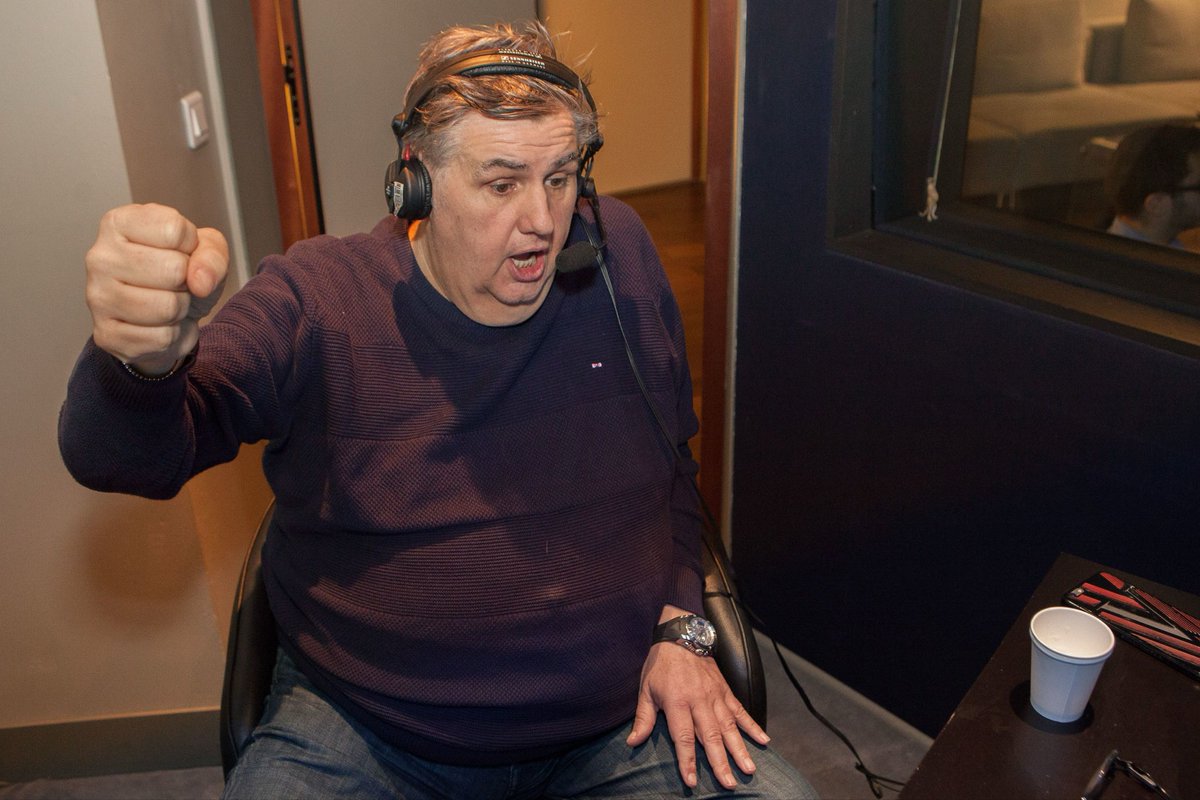 Pediavenir's tweet image. 🎮 FLASH - Pierre #Ménès n’apparaîtra pas dans le prochain jeu #FIFA25 : EA Sports annonce que le journaliste sportif prendrait trop d’espace de stockage.