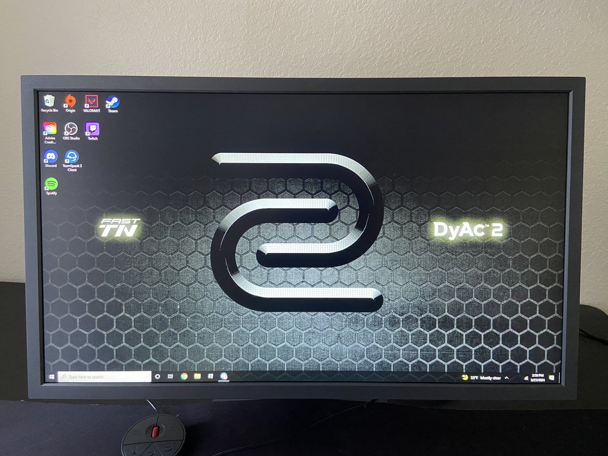 Just finished a ranked session on the brand new XL2546X #FastTN monitor from @ZOWIEbyBenQUSA 

Wasn’t missing thanks to #DyAc2’s improved motion blur technology 😎

Get yours NOW: benqurl.biz/3wORKvP