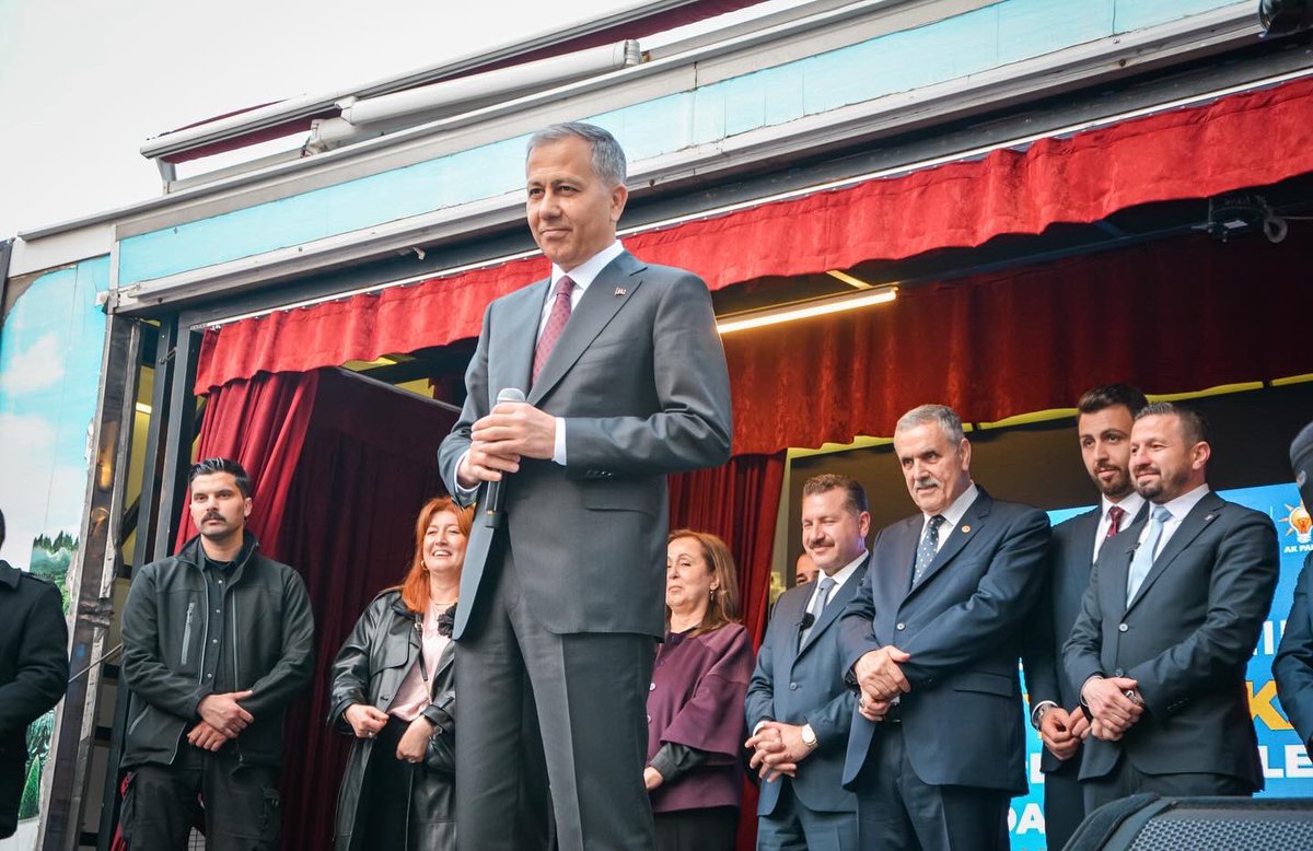 Bugün kıymetli Bandırma'mızda, İçişleri Bakanımız Sayın Ali Yerlikaya'yı ve Balıkesir Büyükşehir Belediye Başkanımız Sayın Yücel Yılmaz'ı ağırladık.

Verdiği sözü tutan, gerçekleştiremeyeceği vaatte bulunmayan belediyecilik anlayışımızla 31 Mart'a hazırız ve kararlıyız.