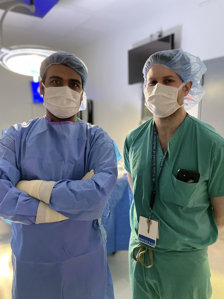 Scrubbed up to assist Mount Sinai Health System Neurosurgery Chair, Joshua Bederson, MD, on a Transphenoidal resection/fenestration of craniopharyngioma case is @AbhirajBhimani (PGY-5) with @BDPhilbrick , MD (PGY-3) observing! 🧠✨ #Neurosurgery