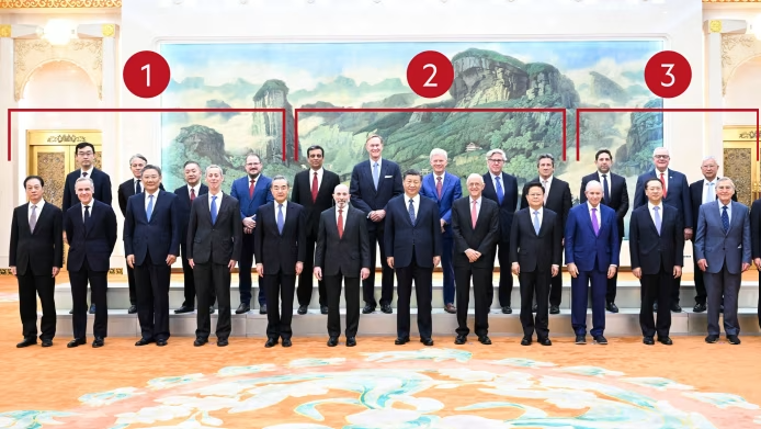 Incredible image of the exactly zero women included in Xi's meeting with US business... ft.com/content/76aceb…