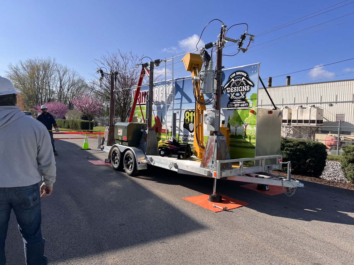 Warren RECC tweet media