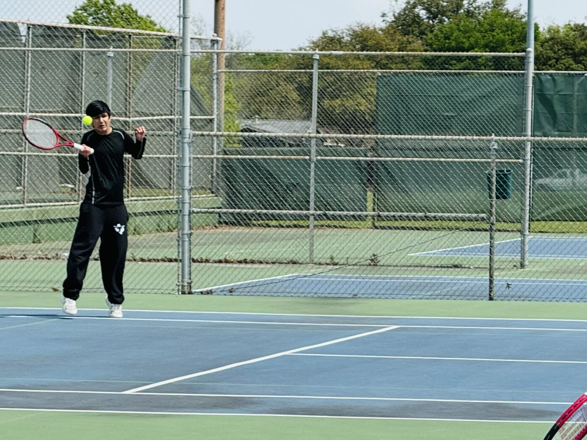 JV cooked 👨🏽‍🍳👩🏽‍🍳today at the SH Tournament. #GoSteers 🤙🏽🎾 🥇BS-A draw 1st Place 🥇BD-B draw 1st Place 🥉BD-A draw 3rd Place 🏅MD-A draw Consolation Champs 🏅BD- B draw Consolation Champs