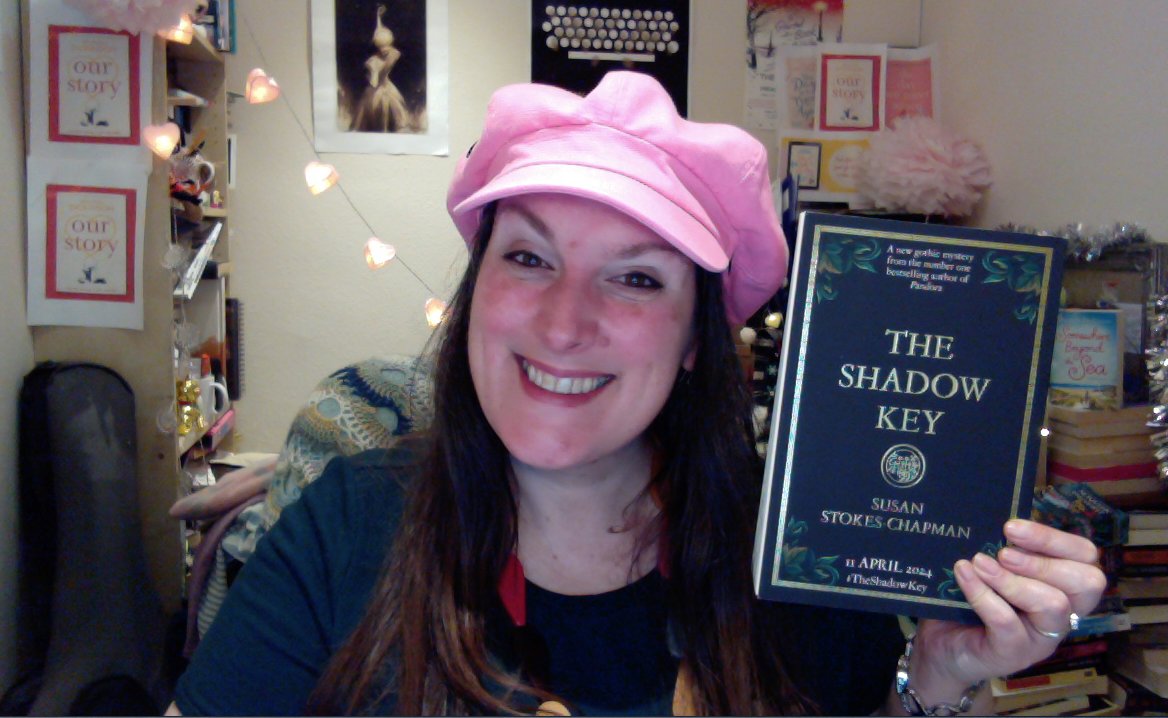wurdsmyth's tweet photo. What a fab show! Watch it here: https://t.co/m7h5YaYiBF (Reviews from 31m 41s)
My #BooksOfTheWeek are:
#EveryMoveYouMake by @callytaylor
#TheShadowKey by @SStokesChapman
#TheLostQueen by #SignePike
Buy links in next tweet.π
#FabNightInChattyThing
#BookTwitter
(1/2) https://t.co/5c1WQFiufr