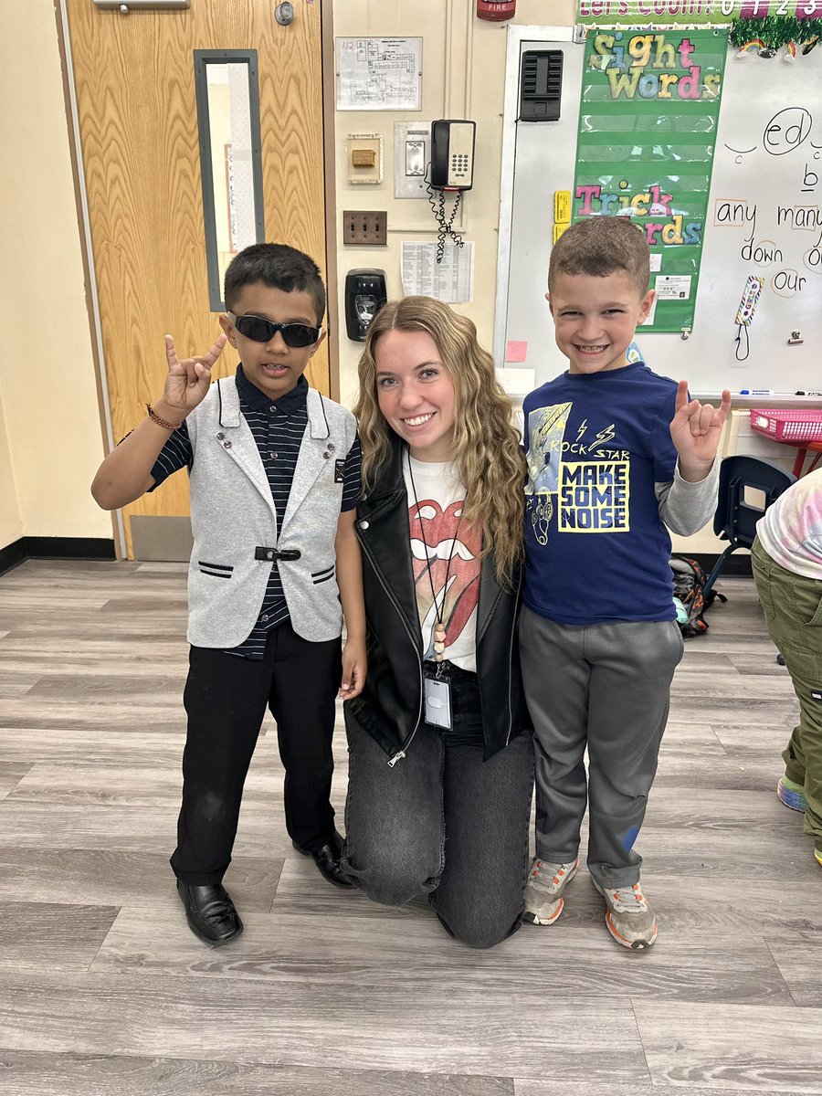 We ended Music in Our School’s Month <a href="/CBS_Bethpage/">Central Boulevard Elementary School</a> with a little spirit week fun!❤️‍🔥🎶🤘🏻