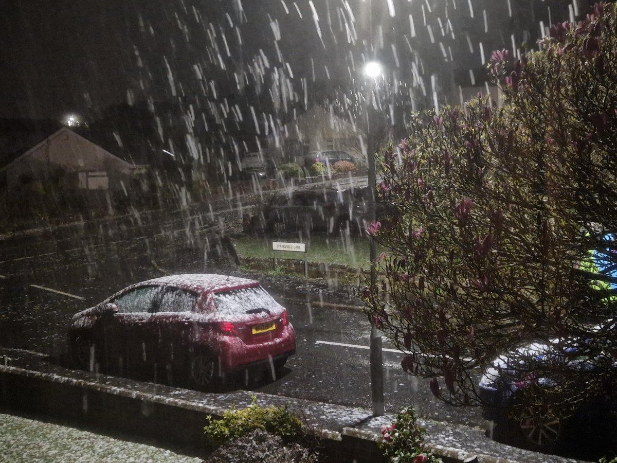 Its April next week and it's snowing in Plymouth!!!!
