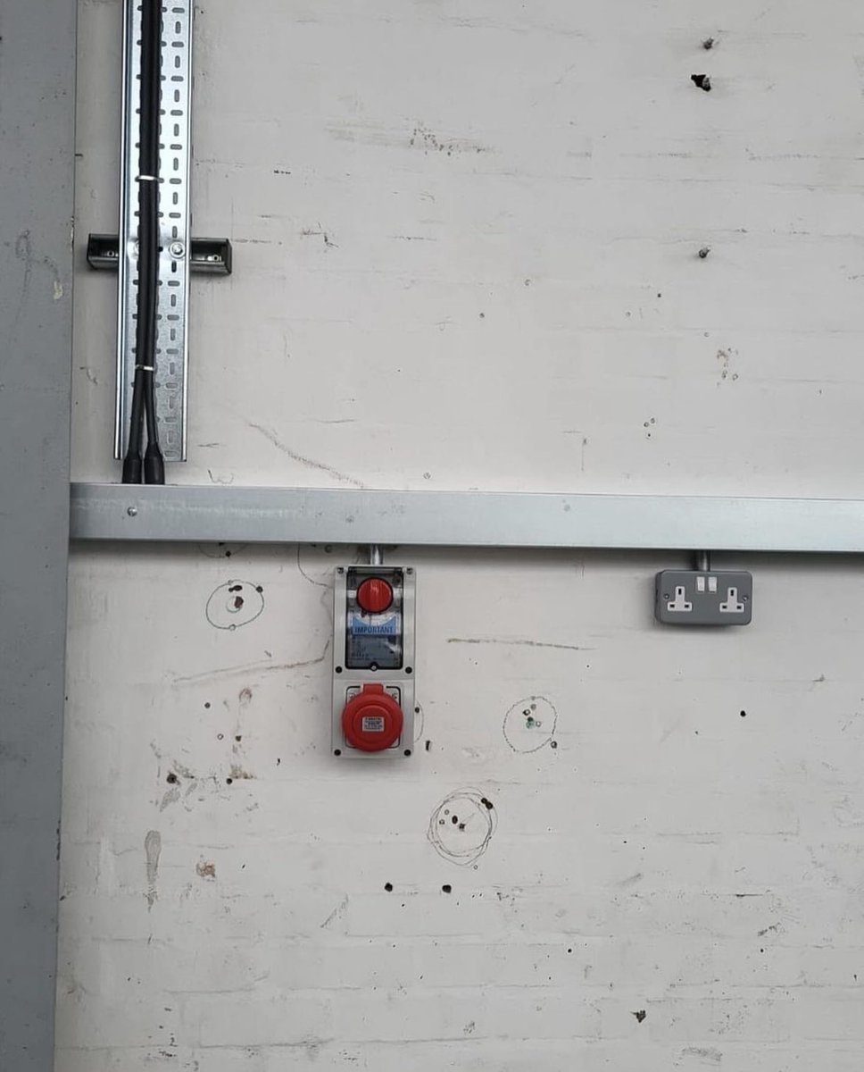 ConstructRepair's tweet image. We now offer electrical design and installation services to both domestic and commercial clients. Whether you need a new light, a bank of EV chargers or 3 phase electrical distribution to an industrial premises, our team of electricians have a wealth of experience to assist you.