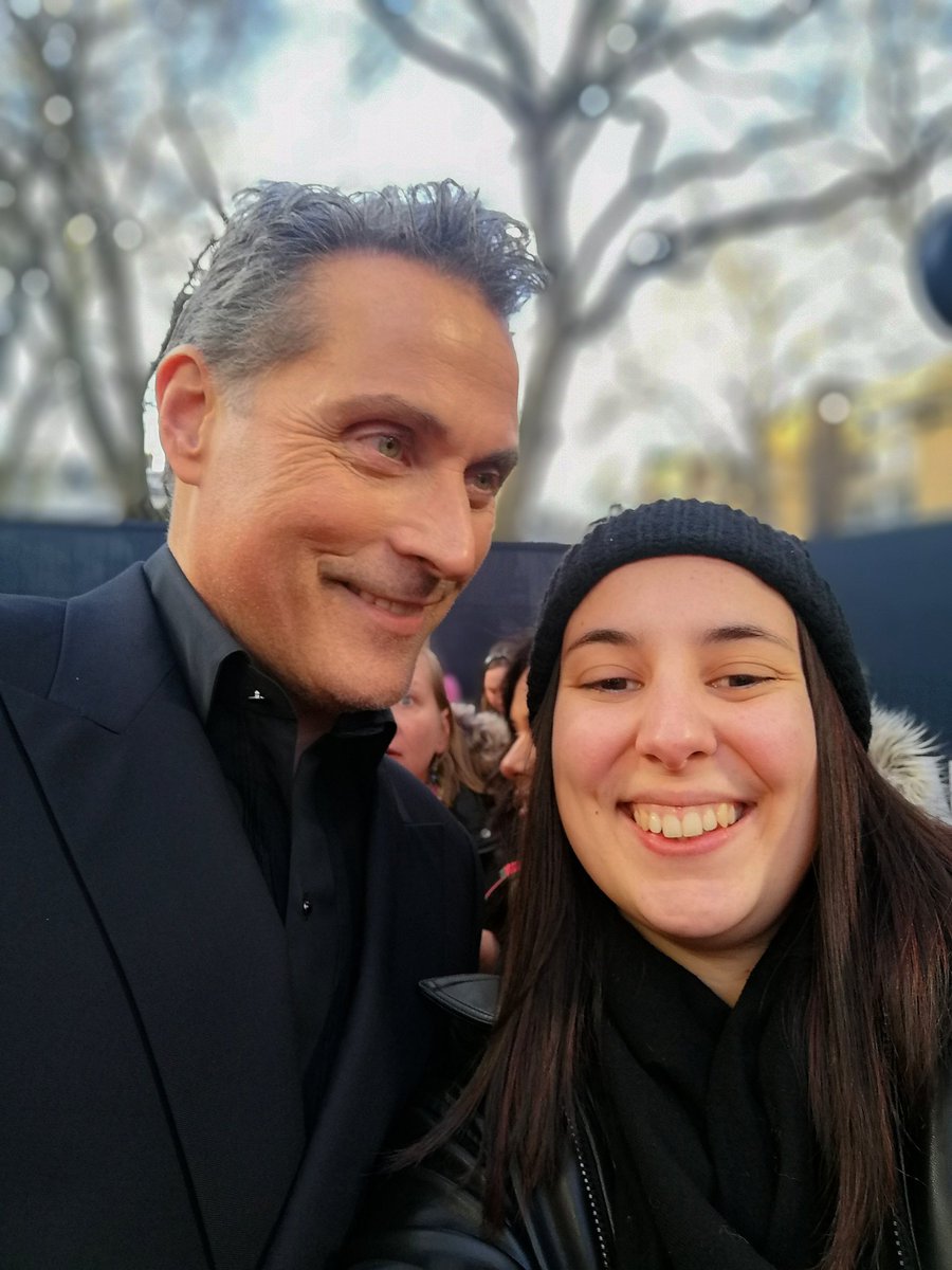 I’m writing from heaven because I DIED right after this!!!
I love him so much🥹🥹
#RufusSewell