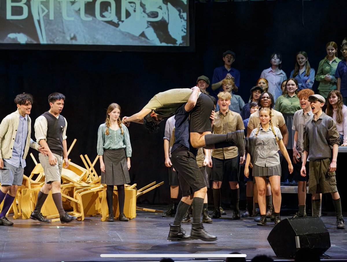 CapaCoombe's tweet photo. Our #CAPASeniors followed with the dark drama The Brittons full of tension and powerful ensemble work on stage. https://t.co/IMxMbnKTKF