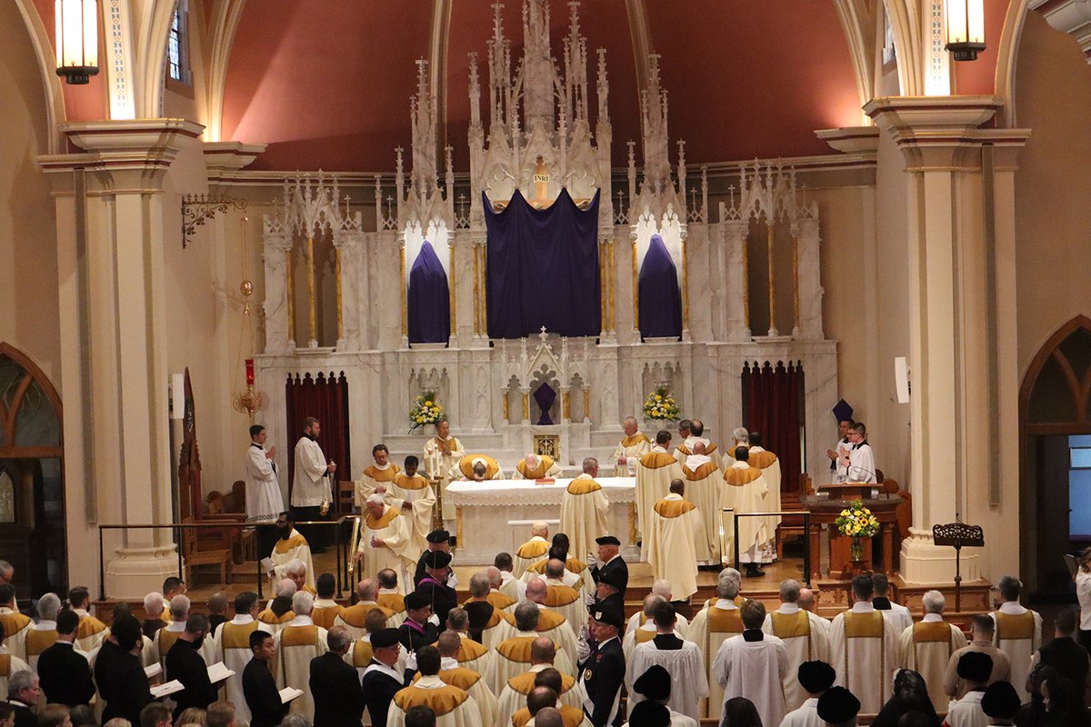 BishopGolka's tweet photo. Thanks to everyone who participated in the Chrism Mass yesterday at St. Mary's Cathedral. I am grateful for the ministry of all our priests in @dioceseofcos. https://t.co/NGd8RmbGhz