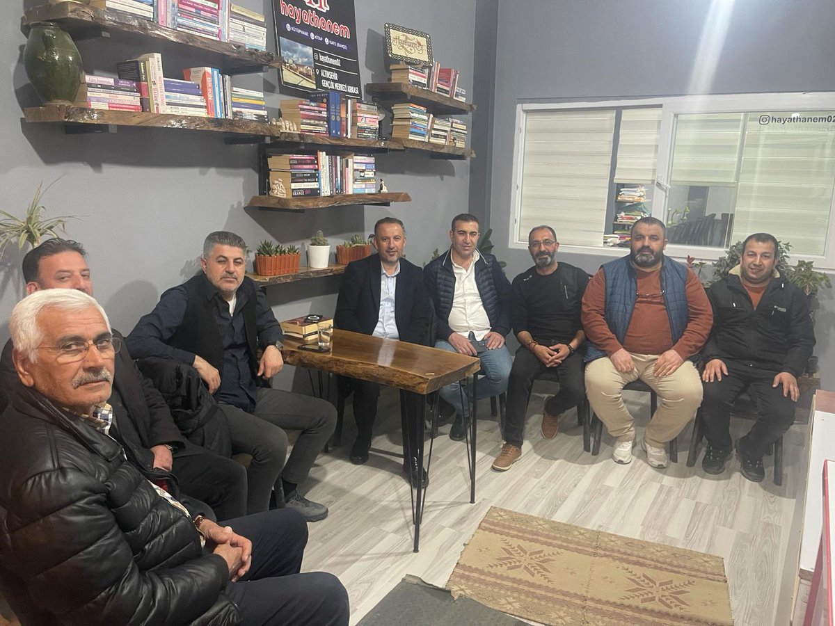 İl başkanımız @e_ebulucu  ve yol arkadaşlarımızla birlikte Hayathanem kurucusu Yakup Tosun'u ziyaret ettik. Nezaket dolu ev sahipliğinden dolayı kendilerine teşekkür ederiz