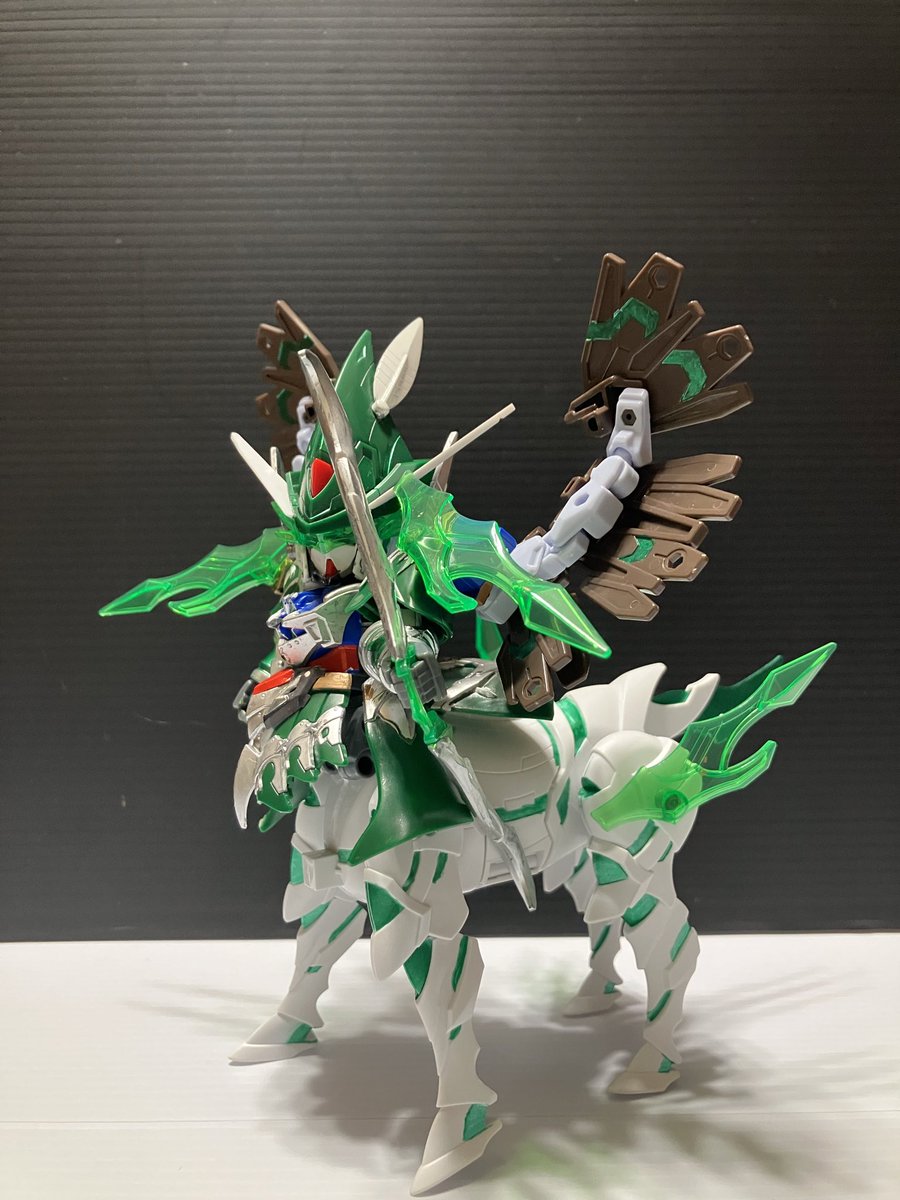 #プラモデルライフ
おはようございます

SDG妄想ヒーローズレシピ3
名前：ロビンフッドガンダムAGE-2サジタリアスモード
ベース： ロビンフッドガンダムAGE-2
下半身：軍馬 ナイトワールドver.
翼部：アニマギア ソニックイーグリット
↓続く