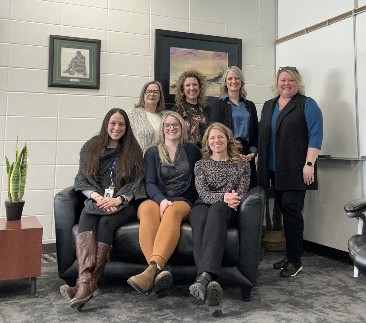 Here are just SOME of the fabulous colleagues that I am grateful to work with @FMPSD 👏💗 I am so very proud of this group! #MentalHealthTherapists #MHAdvisor #BehaviourSupportLead #ExecutiveFunctionLead #SupportStaffCapacityCoordinator #MentalHealthSupervisor @MellanieFraser