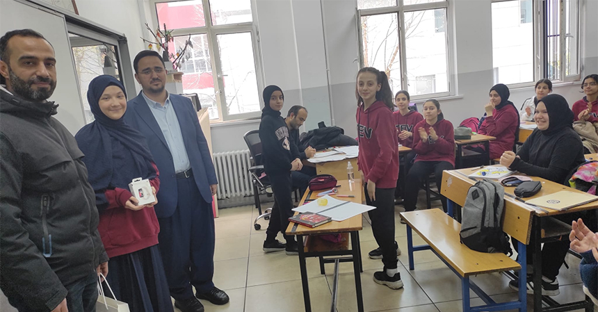 Siyer Sınavı'nda dereceye girenlere ödülleri verildi 

gorselhaber.com/siyer-sinavind…

londralı yavaş #gerçekbelediyecilik uğurcan #okademegelecek #unutmadıkoyyok $benji avusturya - türkiye montella $mental $param