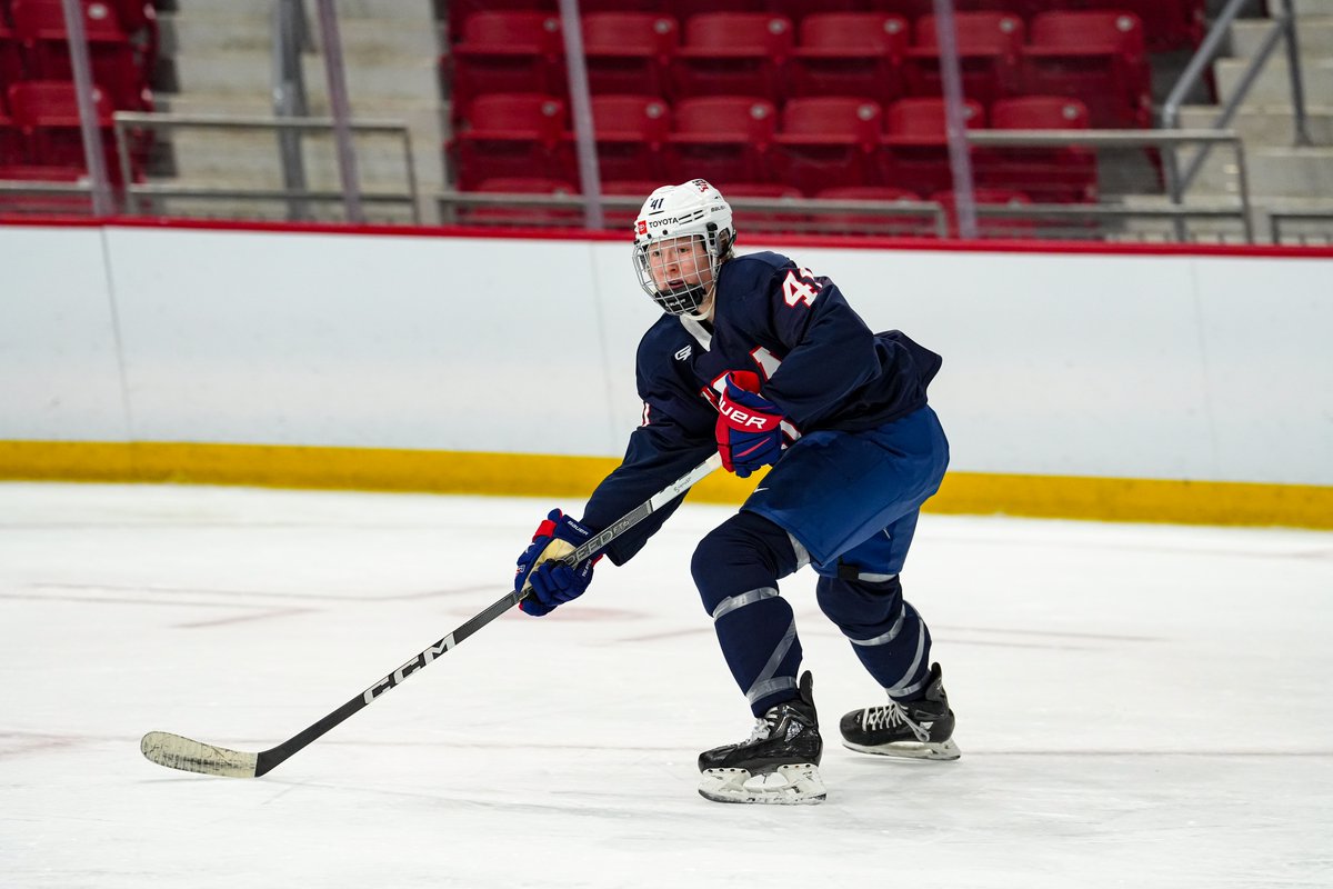 GopherWHockey tweet picture