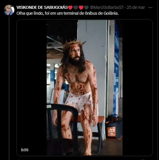 As tais religiões sempre se adaptam às necessidades ($$$$$)... 
Houve um tempo que evangélicos eram radicalmente contra a idolatrar imagens, no entanto se é pra atrair o viu metal tá liberado.