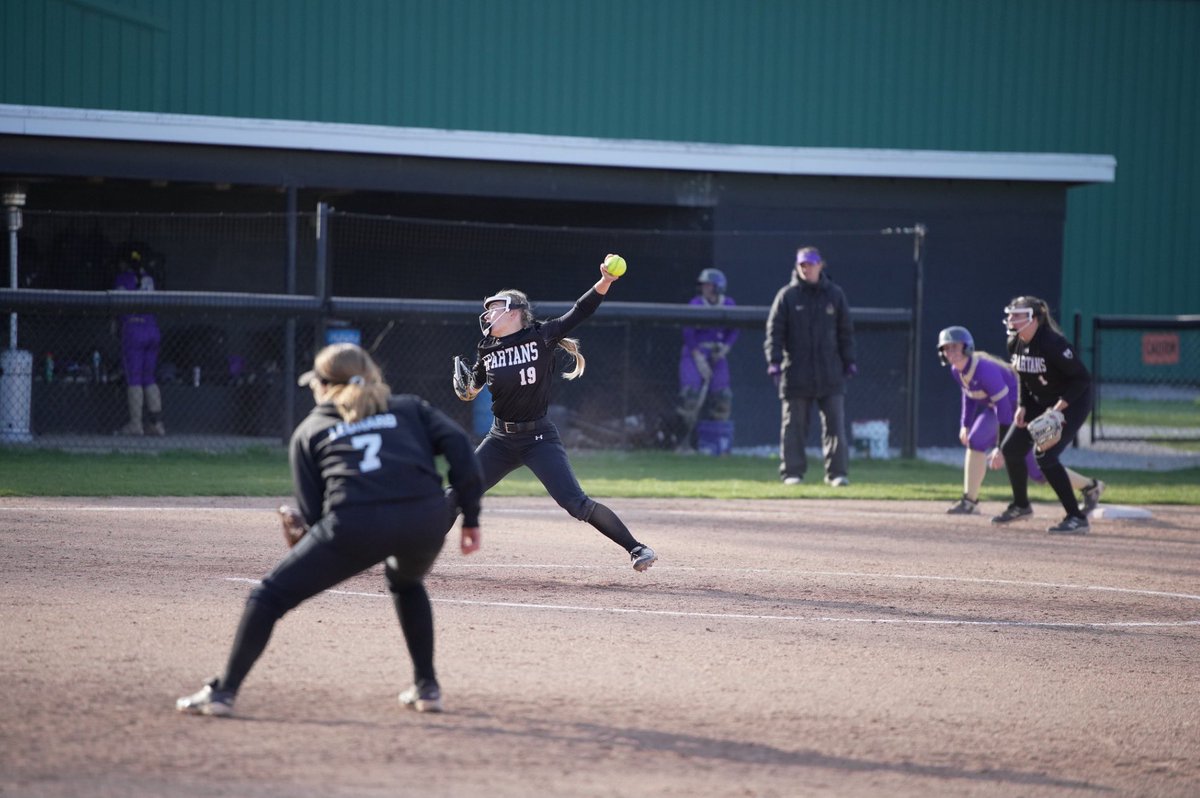 All smiles for 🤘🏻 wins today😎 

#GoSpartans