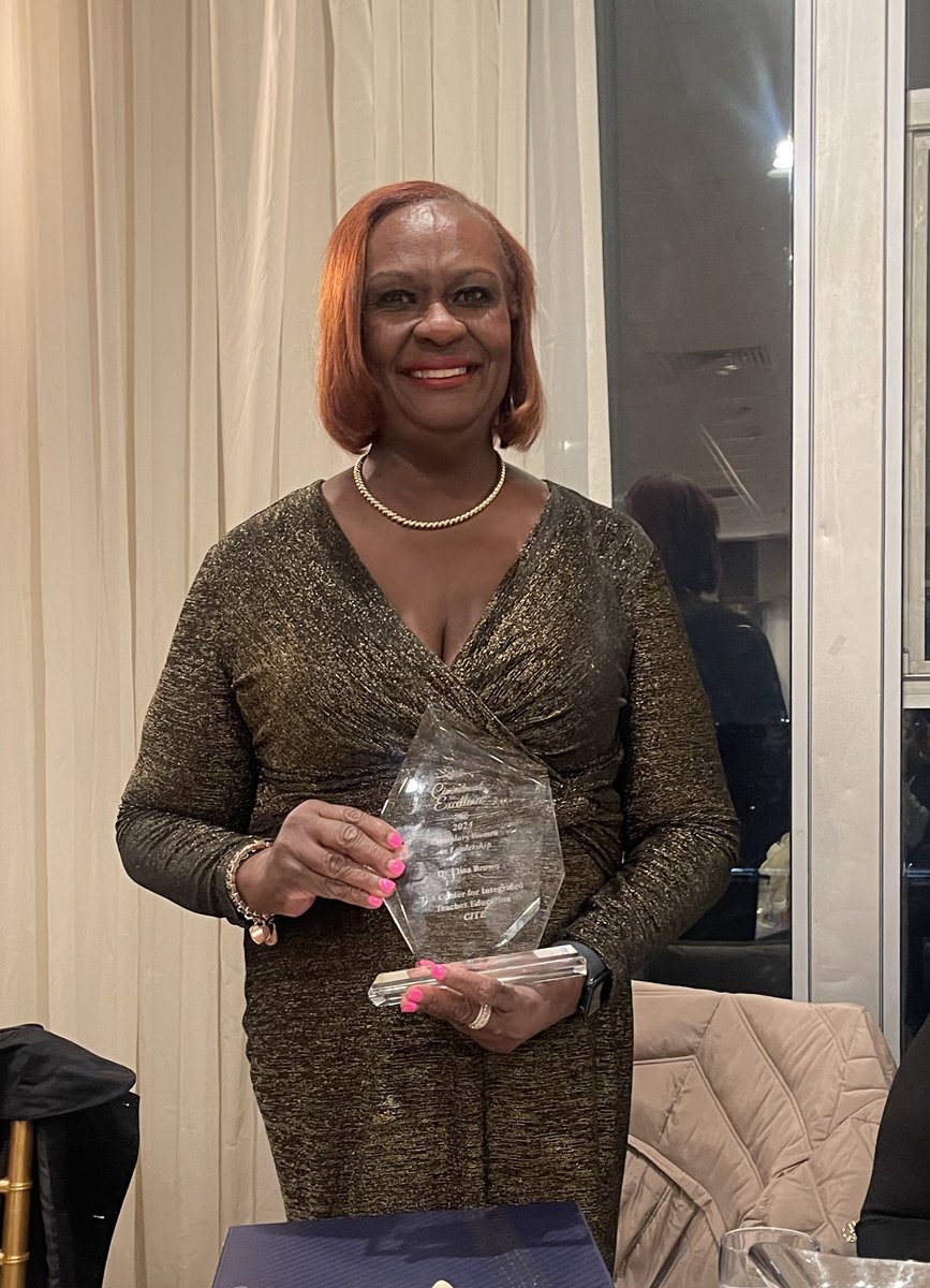 District 17 tweet media